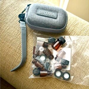 Doterra oil carry key chain bag, 8 bottle vials.